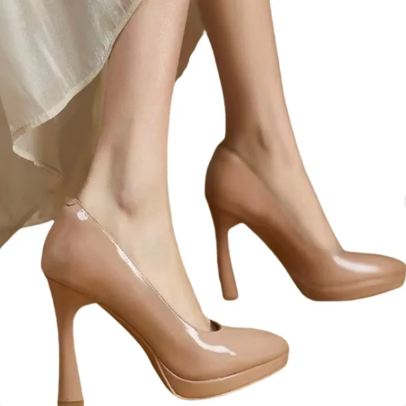 봄과 가을 새로운 스타일 방수 플랫폼 슬립 온 신발, 세련된 연회 작업 신발, 뾰족한 발가락 얇은 발 뒤꿈치