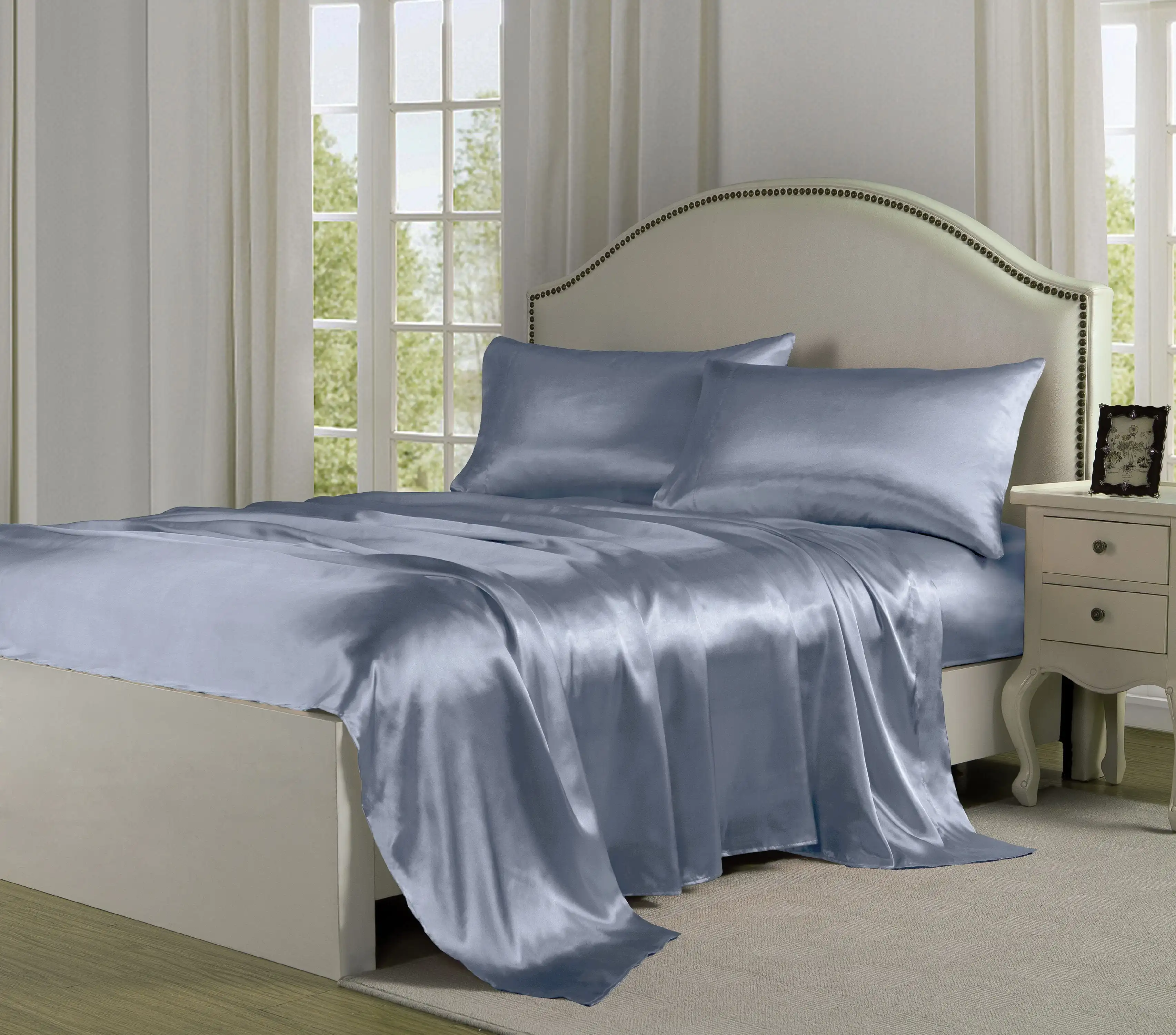 

Belles & Whistles Satin Charmeuse Silky Sheet Set, Silver, Full