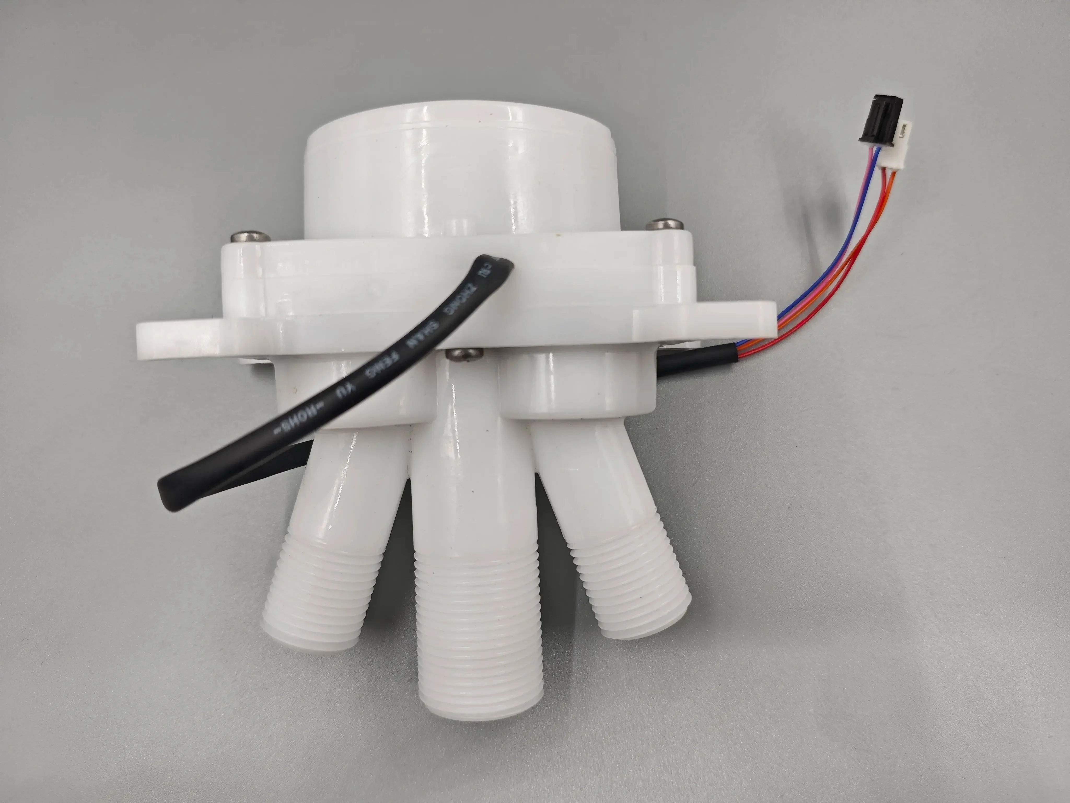 Intelligent toilet solenoid valve, toilet seat accessories, pulse valve, toilet cover, flush water valve