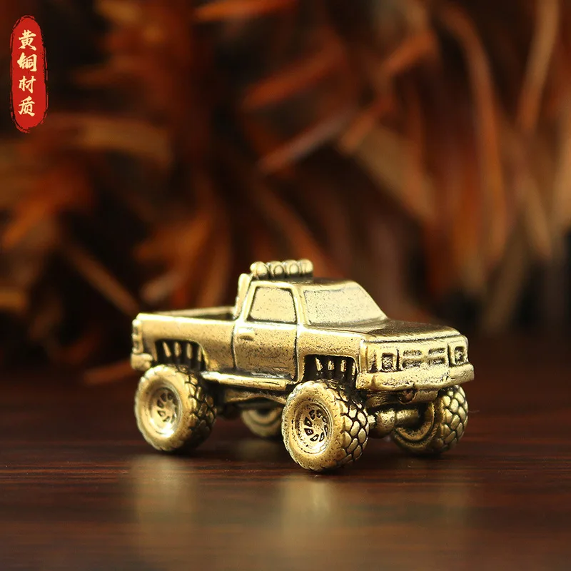 Pickup truck figurines, model cars, retro and creative car models, decorative copper handicrafts