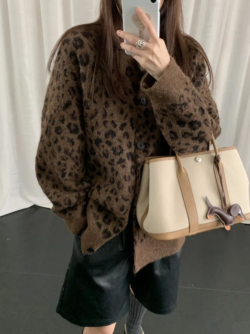 

Korean style Leopard Print Single-Breasted Knit Cardigan, Soft and Cozy Women's Sweater Coat