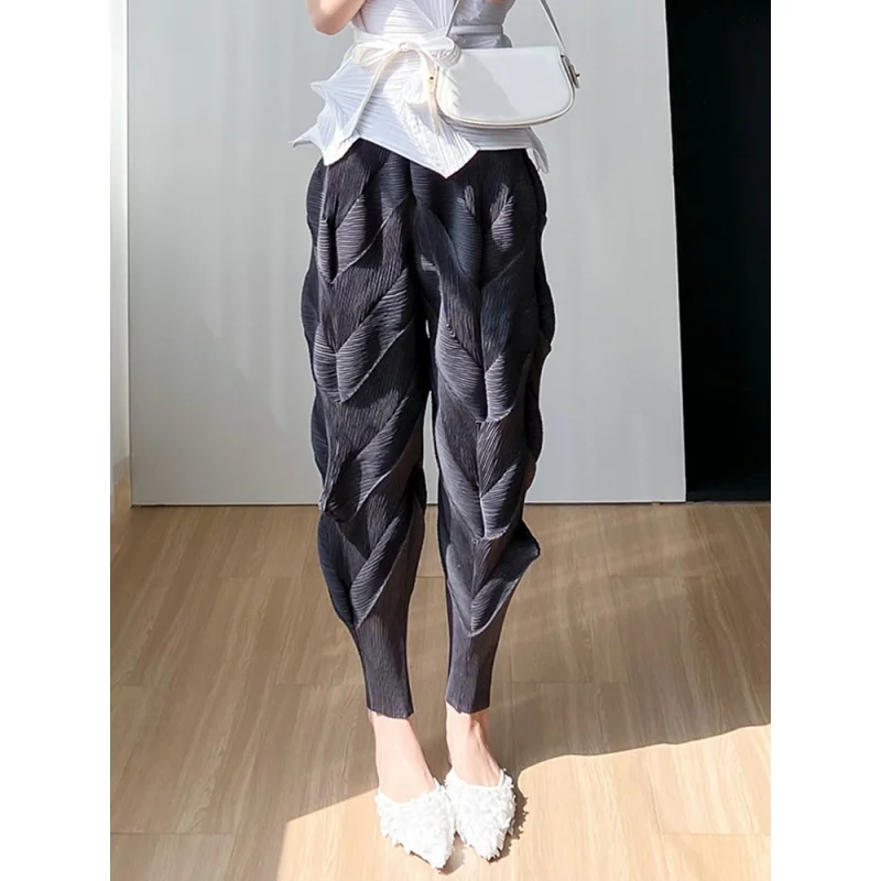 Miyake Pleated Pants Women Elastic Wiast 2023 New Summer Versatile Casual Pencil Trousers Solid Color Female Fashion  Pants