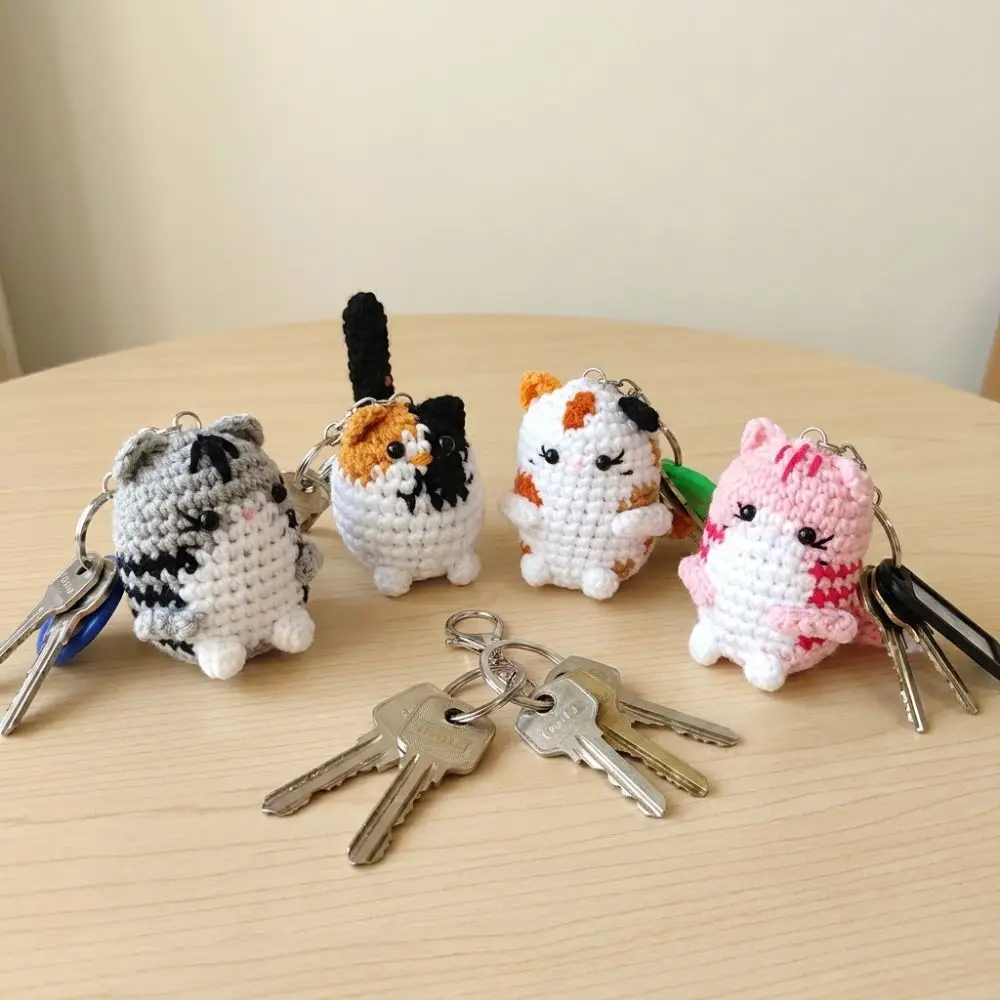 Handmade Crochet Kitten Keyring DIY Crafts Handwoven Hand Cat Keychain Multi-color Mini Yarn Kitty Bag Charm Birthday Gift