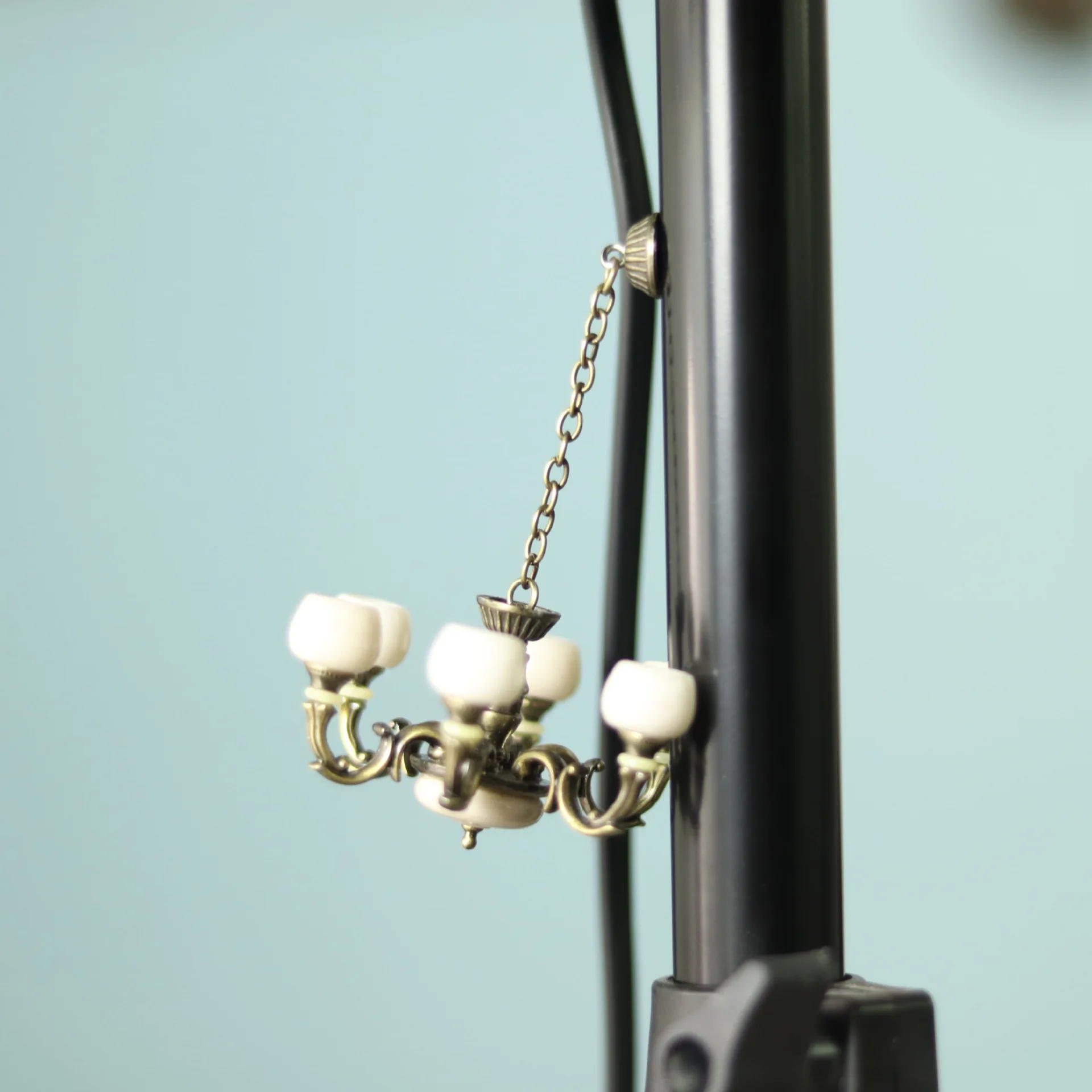 Modelo de iluminação de cena em miniatura 1:12 kits de casa de bonecas simulação mini pingente retrô acessórios para casa de bonecas para diorama 1 peça