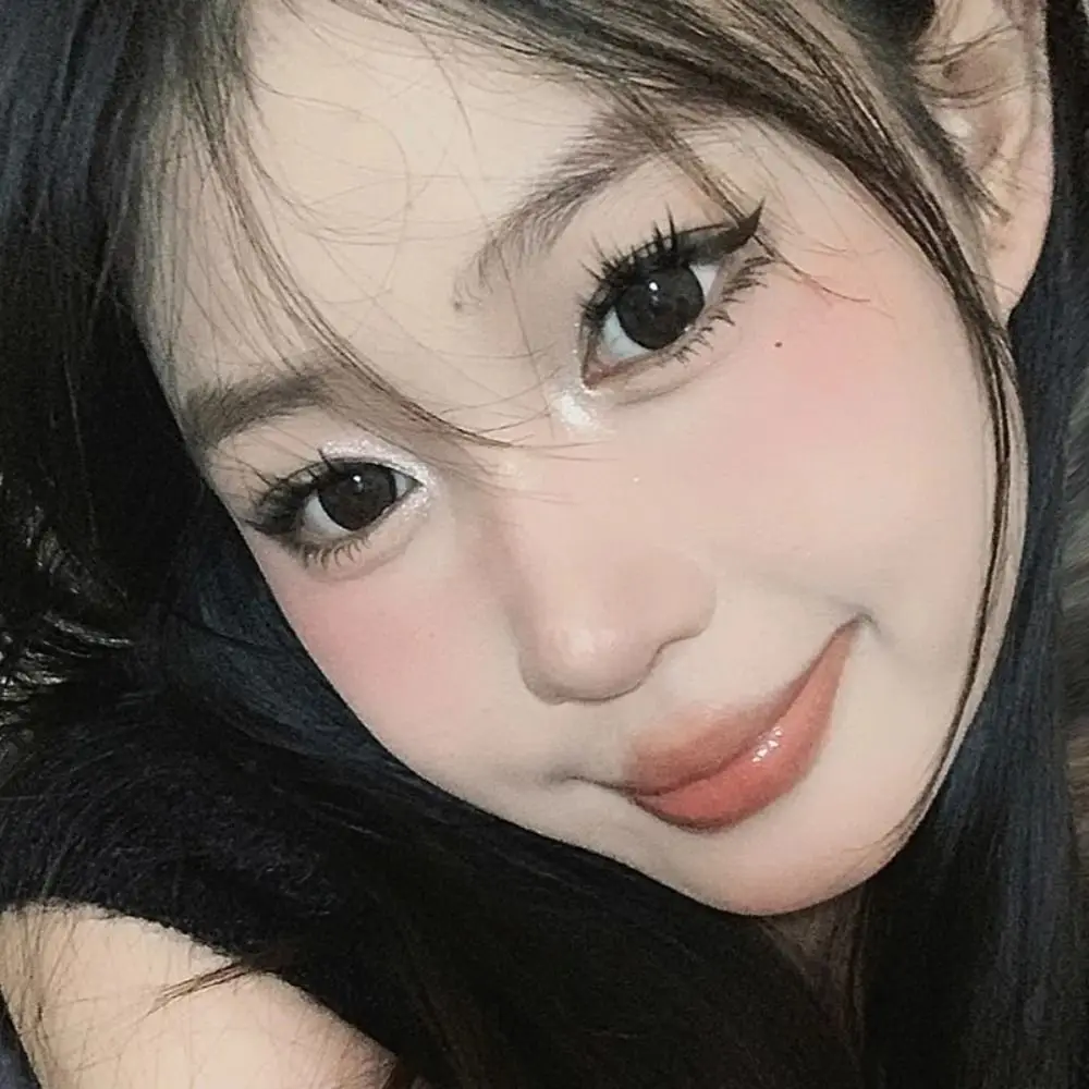 Diamentowy Cień do Powiek w Kredce, Brokatowy Makijaż Twarzy, Eyeliner w Pisaku, Długotrwały Rozświetlacz, Diamentowa Kredka do Makijażu