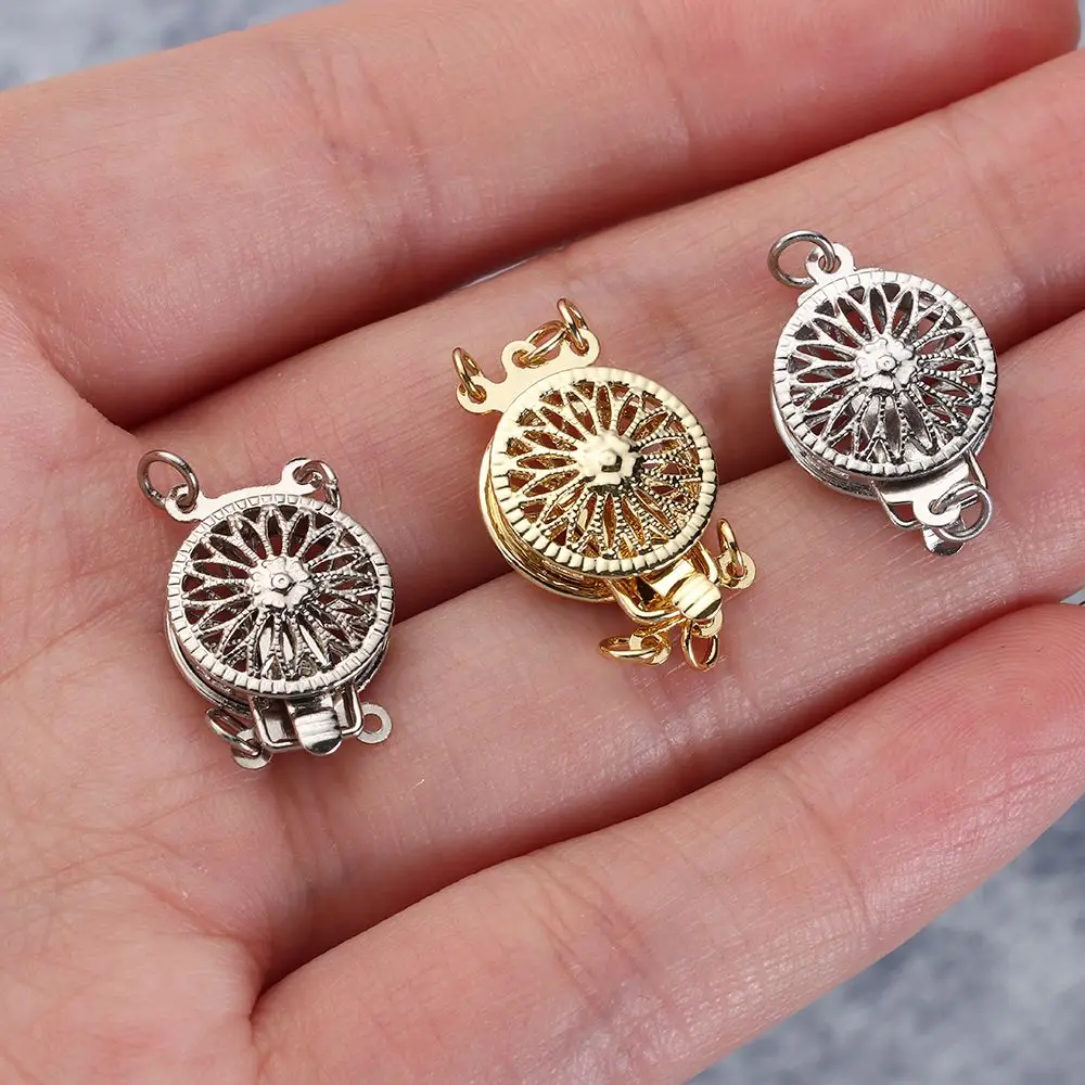 สร้อยคอสีเงินตะขอเป็นชั้นพร้อมล็อบสเตอร์หลายสร้อยข้อมือล็อคตะขอเกี่ยวสร้อยคอหลายชั้น