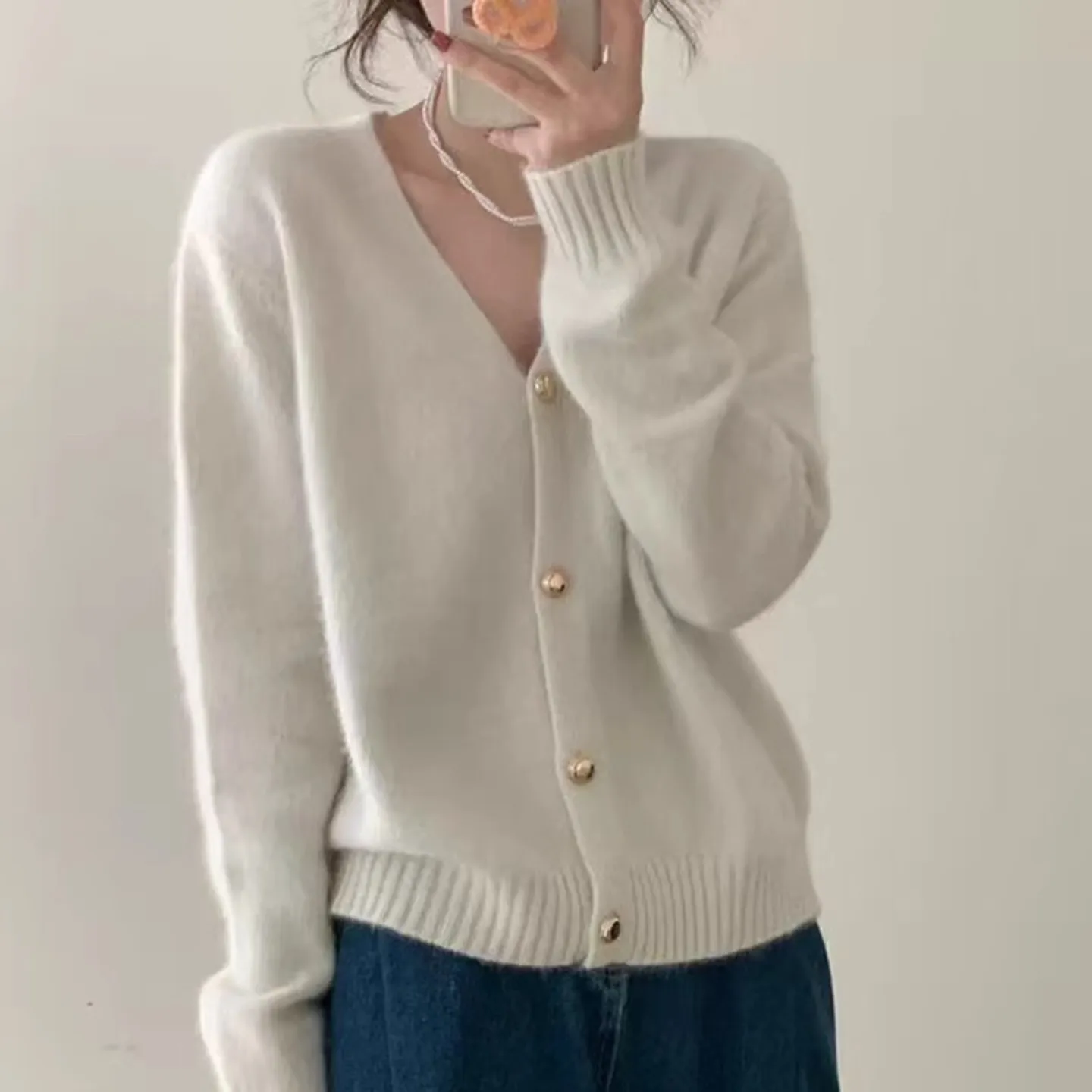 

Простой кашемировый кардиган с v-образным вырезом для женщин, новый осенне-зимний стиль, универсальный мягкий и мягкий кашемировый свитер, пальто