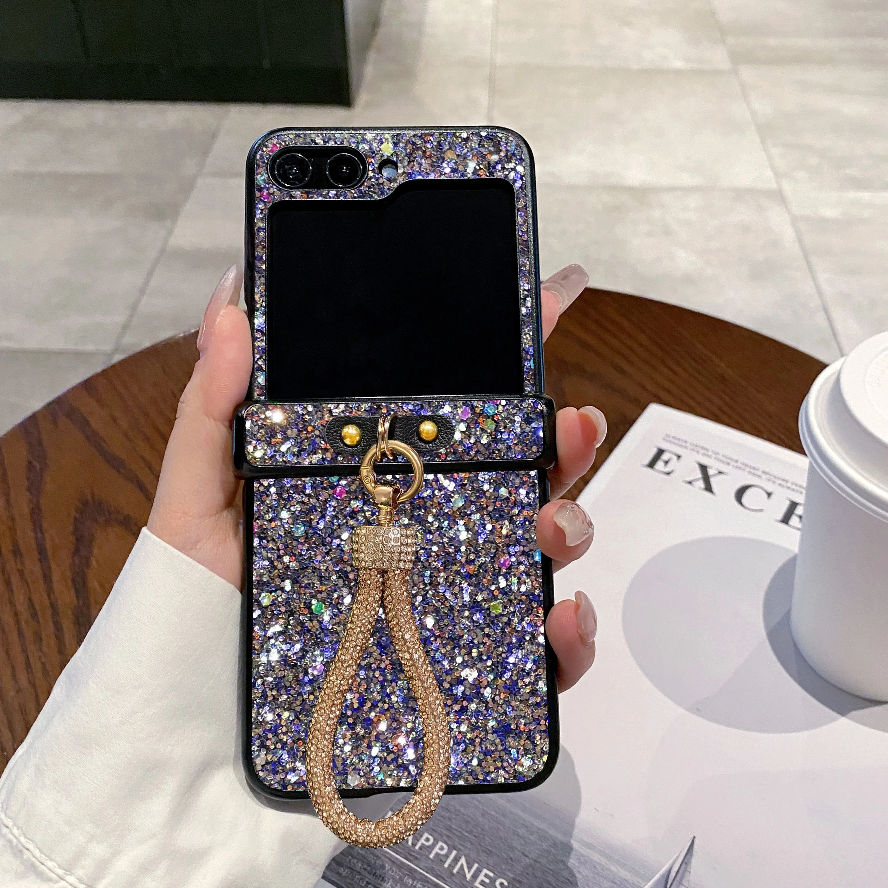 Coque de téléphone Vogue avec paillettes brillantes, étui de luxe plaqué faux diamant avec lanière pour Samsung Galaxy Z Flip 8 7 6 5 4 3 Flip7 FE