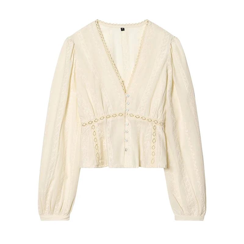 

YENKYE Новая женская блузка 2026 года с кружевной отделкой, V-образным вырезом, романтической вышивкой, длинным рукавом, повседневная укороченная рубашка, топы для весны и лета
