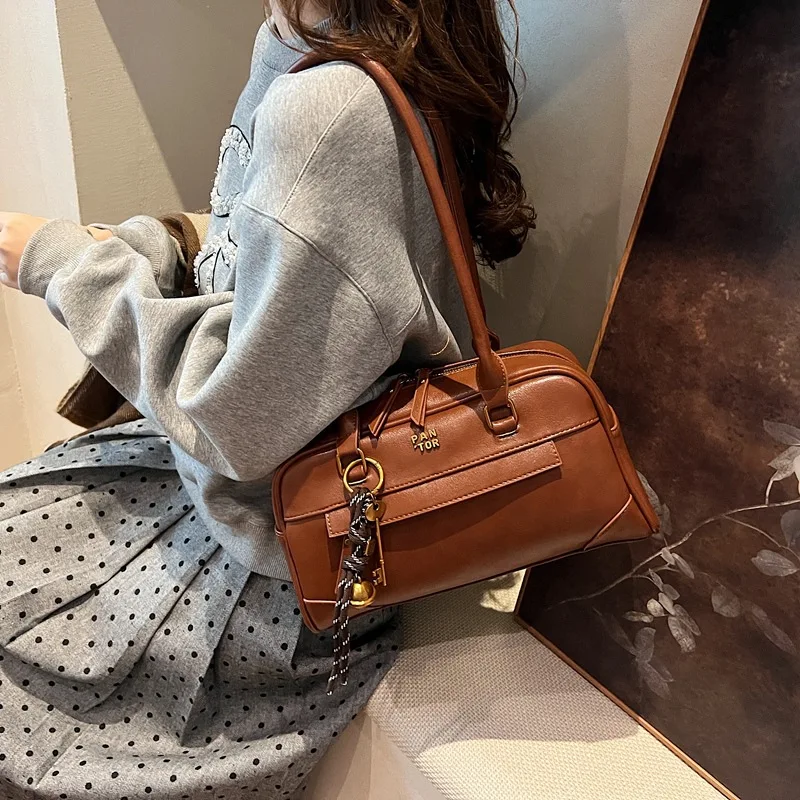 Winter Large Capacity Underarm Bowling Bag Women2024New Retro Simple Handbag Shoulder Bag