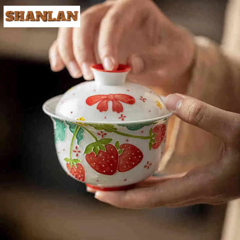 

140ml Hand-painted Strawberry Gaiwan Ancient Tea Tureen Tea Bowl With Lid Kit Tea Brewing Cover Bowl Tea Services Collection