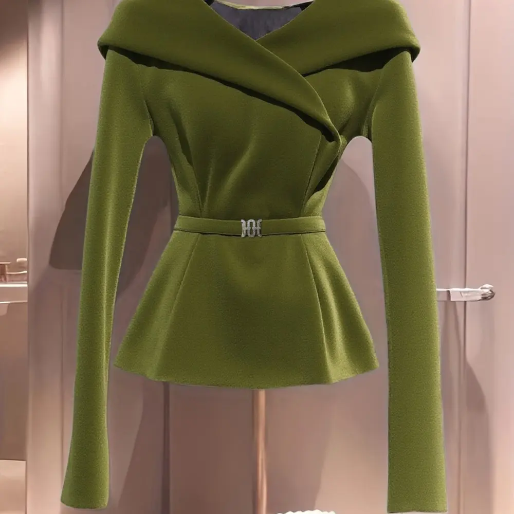 

Повседневный осенний костюм с длинными рукавами и прямыми рукавами, модный тренд, стиль прямого кроя, без украшения, женская верхняя одежда