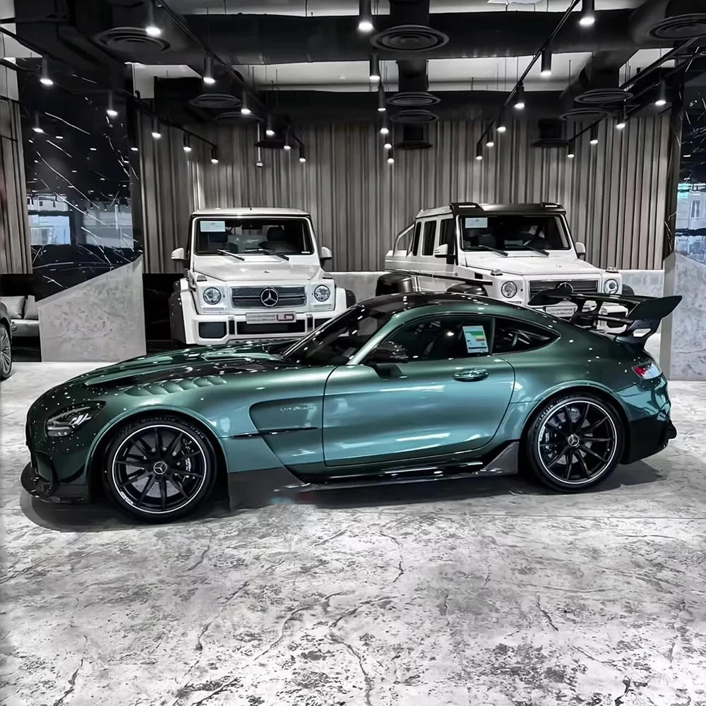 

Glossy Metallic Green PET Backing Automotive Vinyl Wrap - Car Wrap Film Application Guide Included