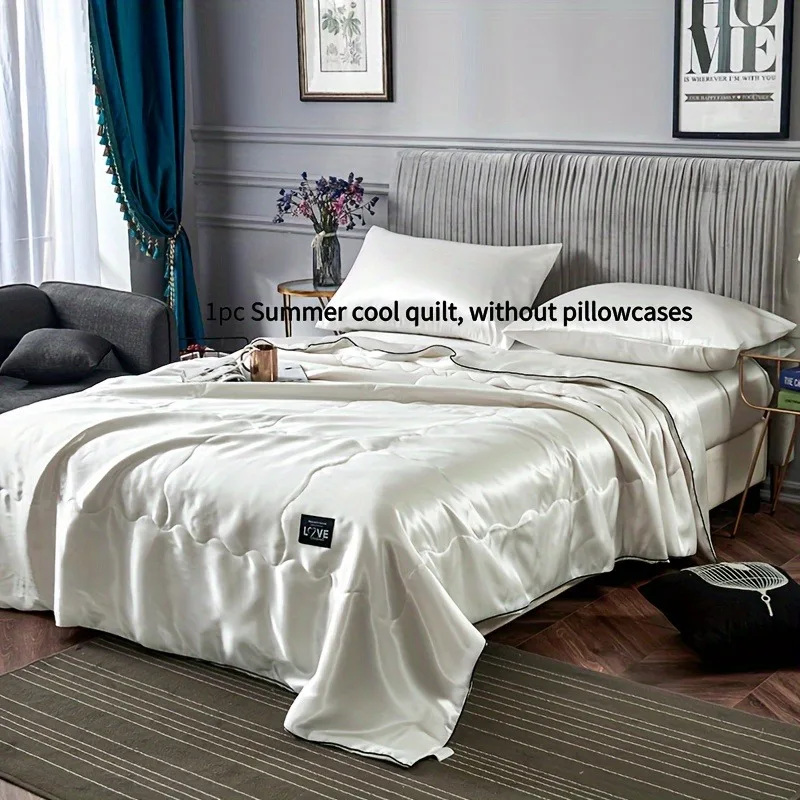 Ultra-Soft Cooling Satin Quilt Light Gray Breathable Smooth Summer Bedding for Home Room Essentials Decor | Satin Weave Quilt