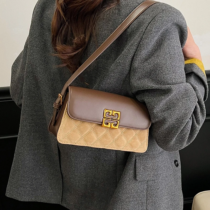 

Элегантный женский рюкзак. Маленький рюкзак из искусственной кожи с модным дизайном. Подходит для свиданий, поездок на работу и коротких поездок.