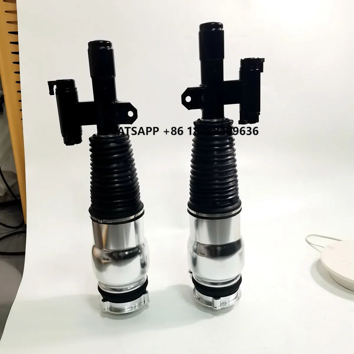 

Air Shock Absorber Assembly Air Suspension Strut Front for Rolls Royce Cullinan 37106878223 37106878224 37106899087 37106899088