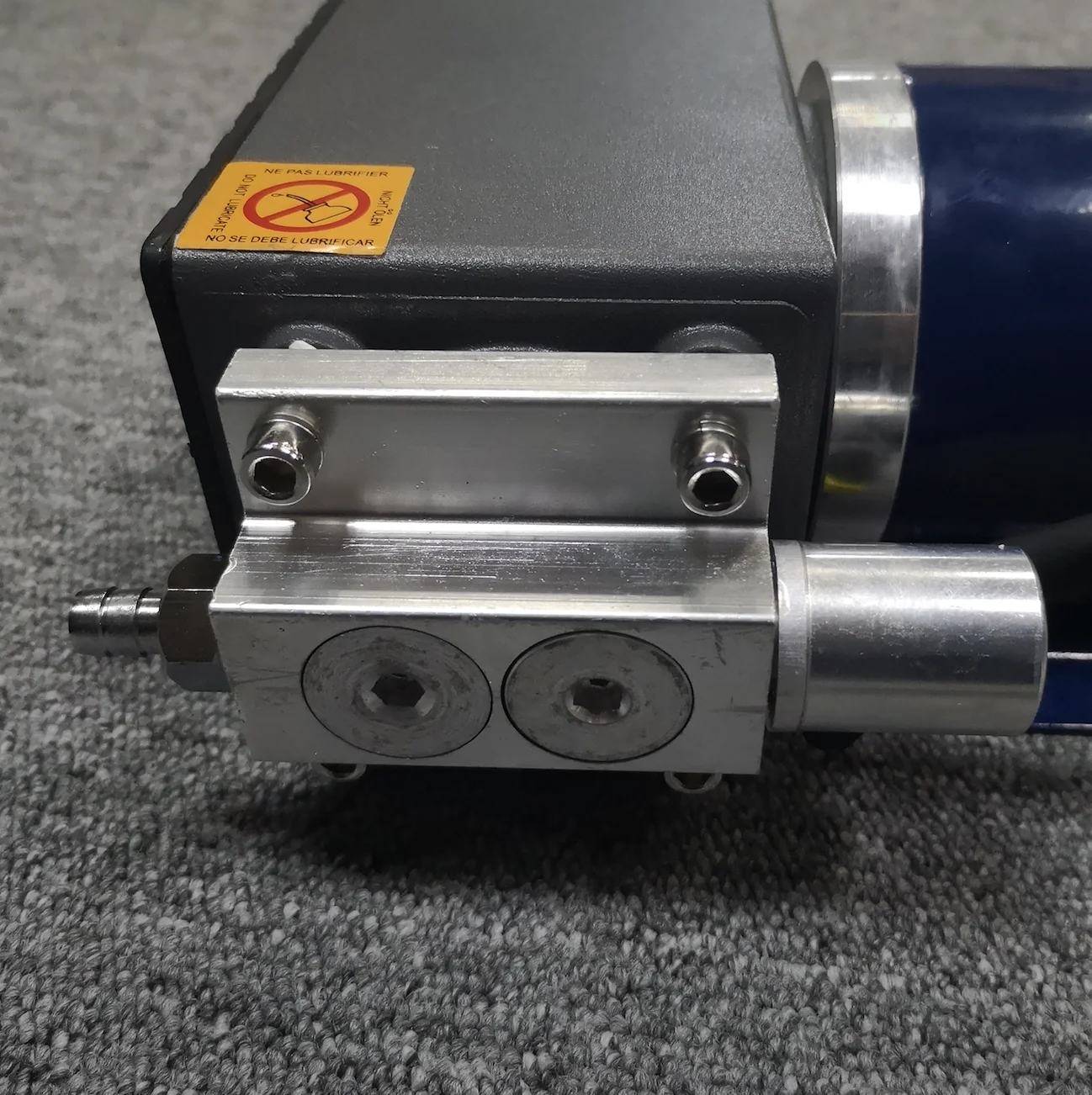 High quality 60 lpm brush pump mini dc piston vacuum pump DC 12 volt