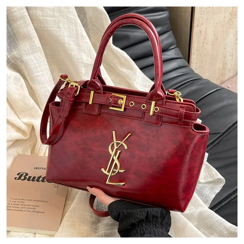 

Luxury Trendy Simple Tote Bag for Women Work and Play with Large Capacity Vintage Leather Solid Color Design