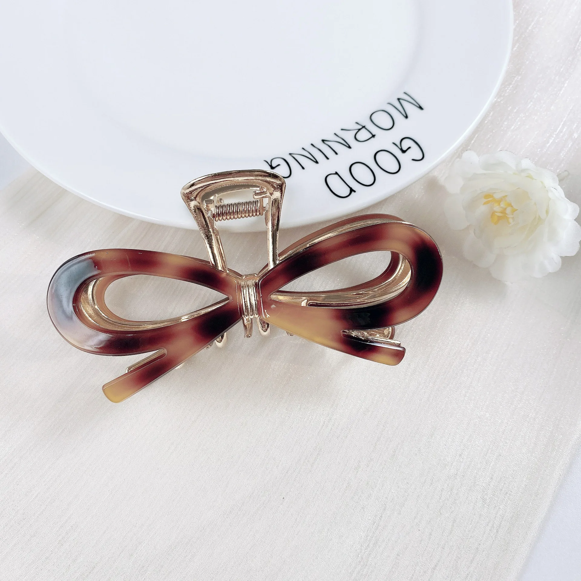 1pc High end hair clip, women\'s bow, grab clip, back of the head, large hair clip, shark clip, dished hair accessory
