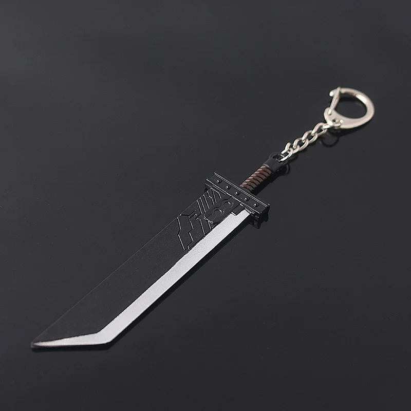 Final Fantasy 7 Cloud Buster Sword Keychain Cloud Strife\'s Weapon Metal Pendant Key Chain for Men Jewelry