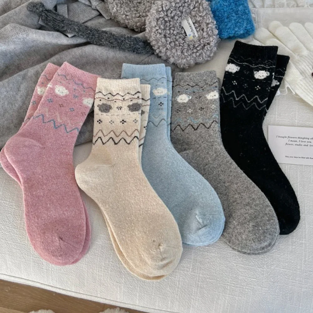 

2 Pairs Women's Wool Socks Cute Animal Print Street Style Daily Fashion Home Floor Socks Warm Winter Comfortable Casual Wear