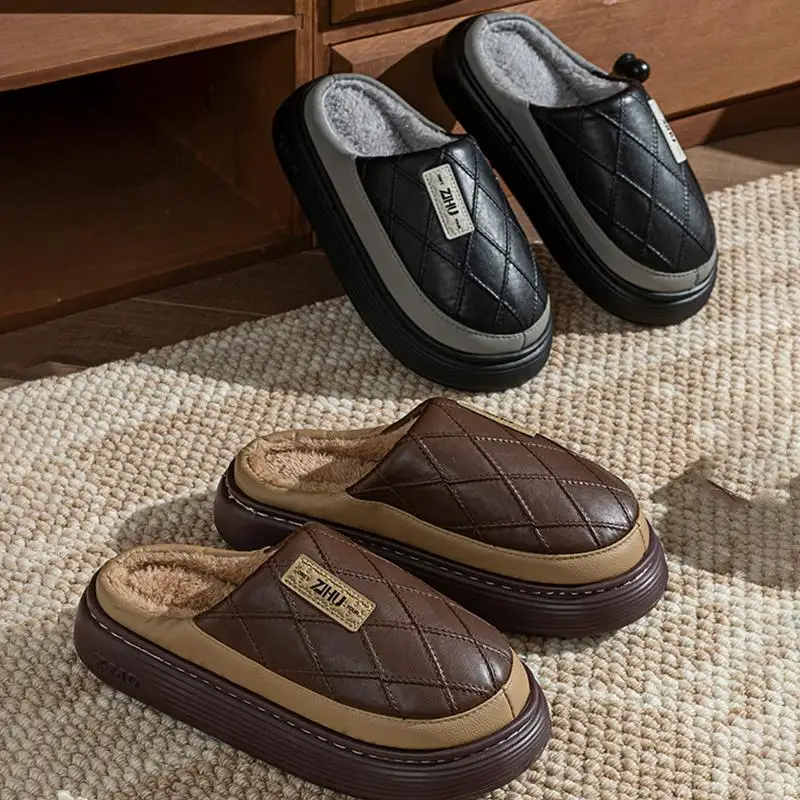 Herrenmode PU-Leder Fleece-gefütterte Hausschuhe Winter Innen- und Außenbereich Wasserdichte Rutschfeste Schuhe Weiche Leichte EVA-Hausschuhe – Detail 3