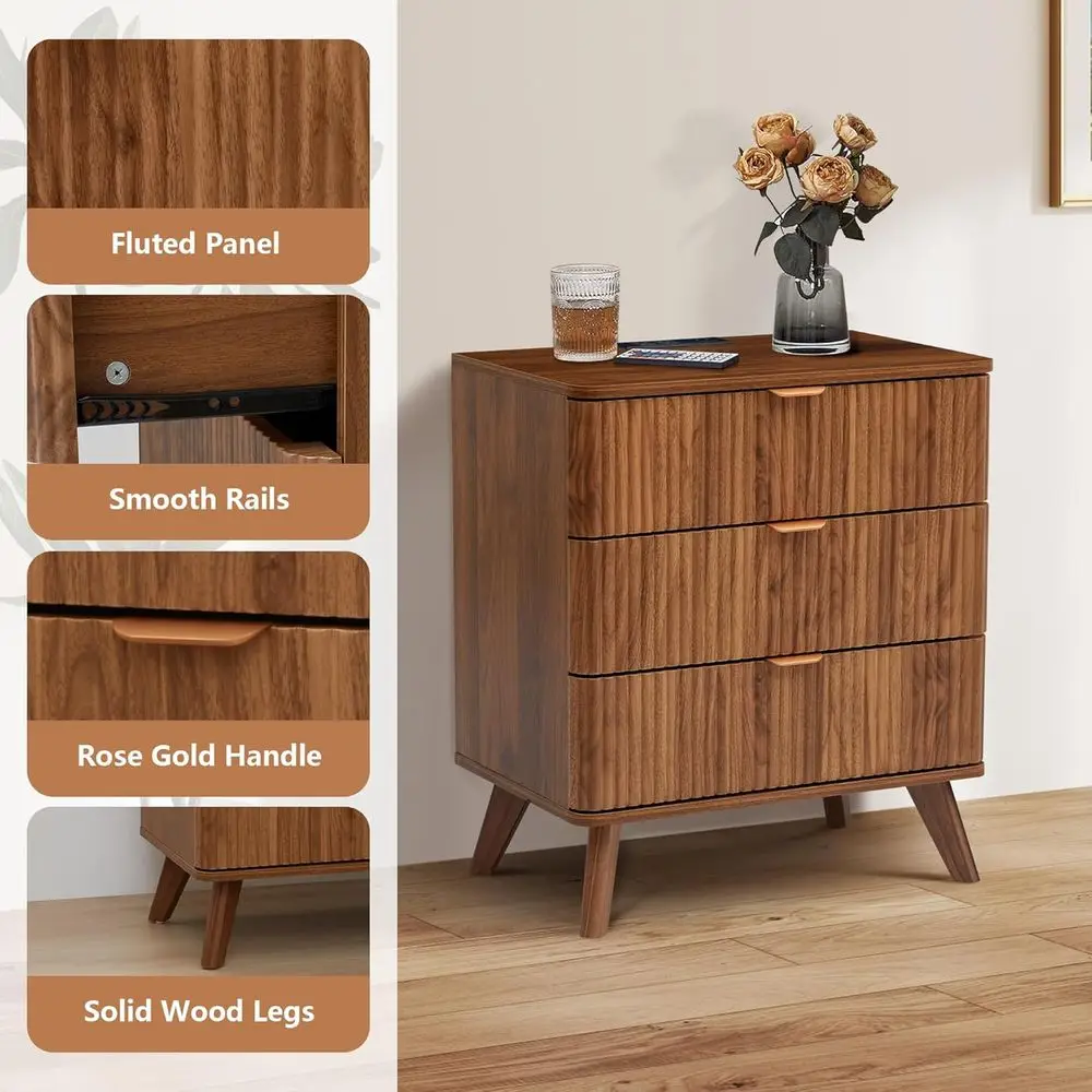 Nachtkastje uit het midden van de eeuw met oplaadpoort, gecanneleerde lades en opbergkast voor modern leven