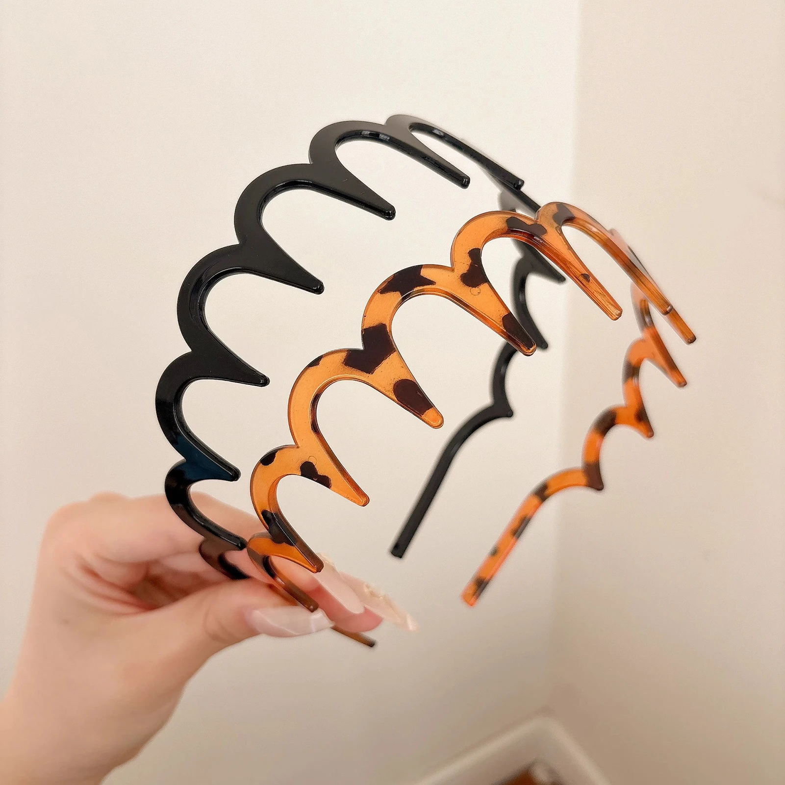 Thumbnail 4 - #19 Best Headbands to Buy In 2026