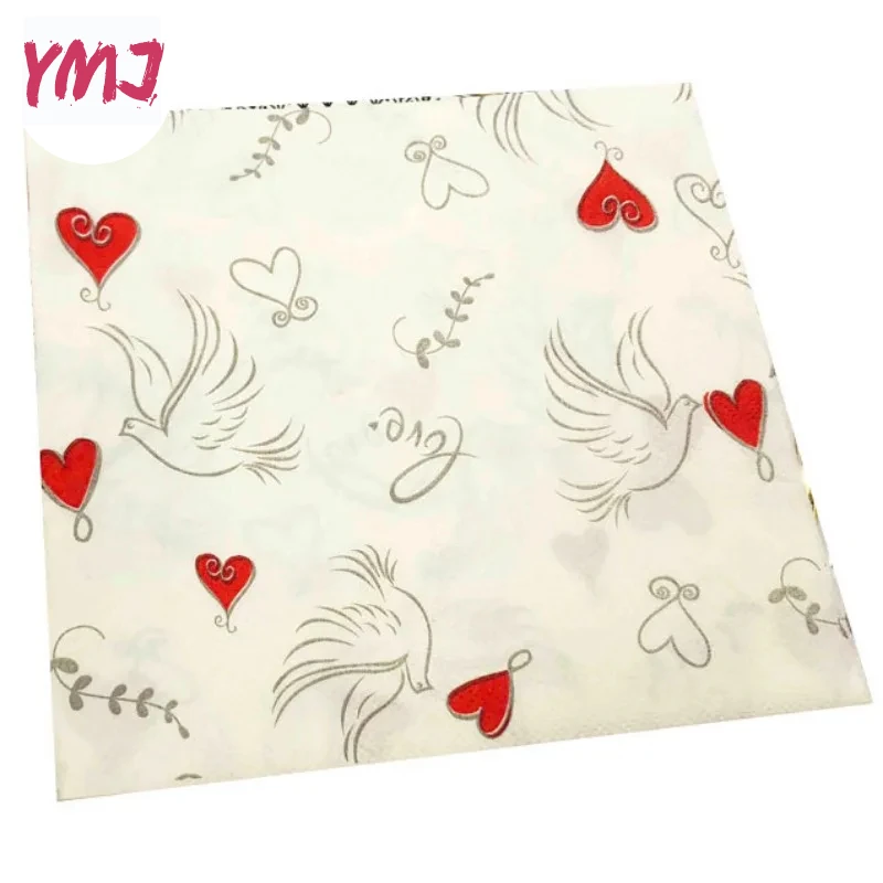 創造的なハート型の紙ナプキン、カラフルな印刷されたプレースマット、テーブル設定、結婚式、顔、ティッシュ、33x33cm