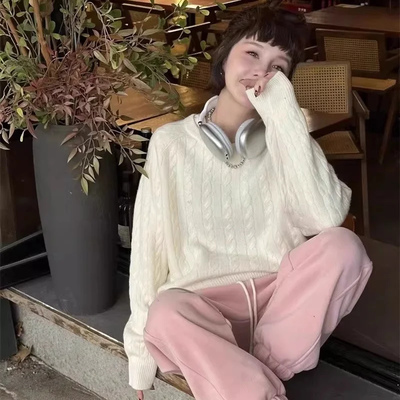 

Women's autumn and winter new knitted solid color top 100% pure wool O-neck pullover loose and fashionable Korean version top