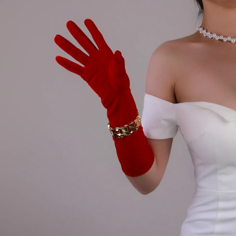 

Длинные (40 см) красные бархатные перчатки для женщин, высокоэластичные, из золотистого бархата, совместимые с сенсорными экранами, для рождественских и вечерних мероприятий