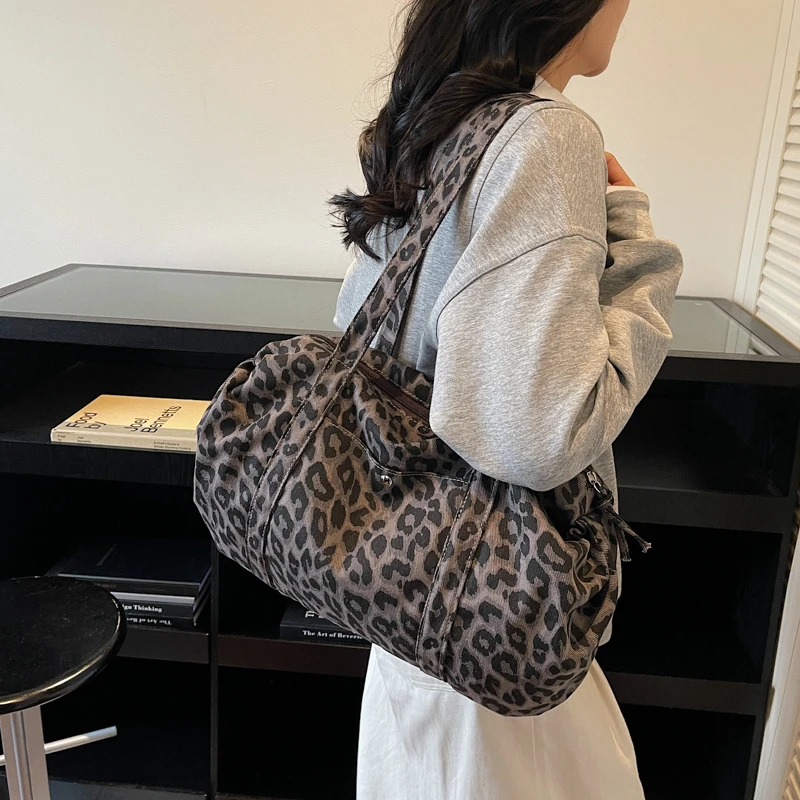 Leopardenmuster-Tragetasche für Damen, große Canvas-Umhängetasche, vielseitige Crossbody-Handtasche, Damen-Shopper-Tasche für Reisen, Arbeit und Alltag. – Detail 20