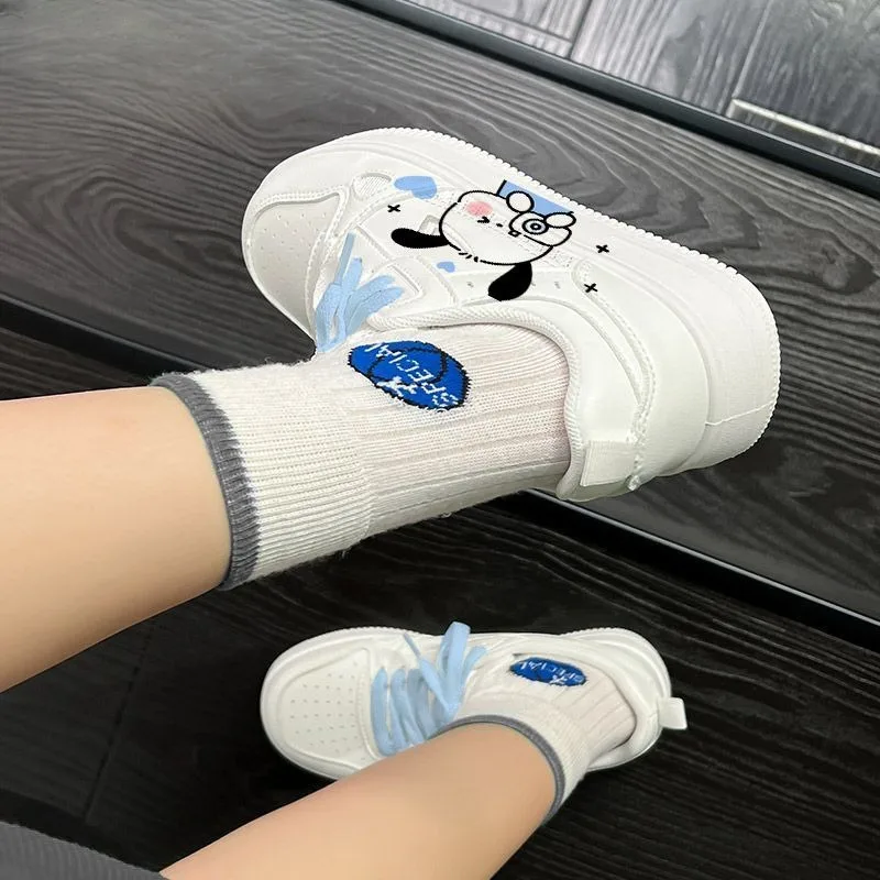 Pochacco مرحبا كيتي الكرتون زوجين أحذية رياضية للرجال والنساء الربيع والصيف أحذية رياضية كاجوال جديدة هدية عيد ميلاد بالجملة