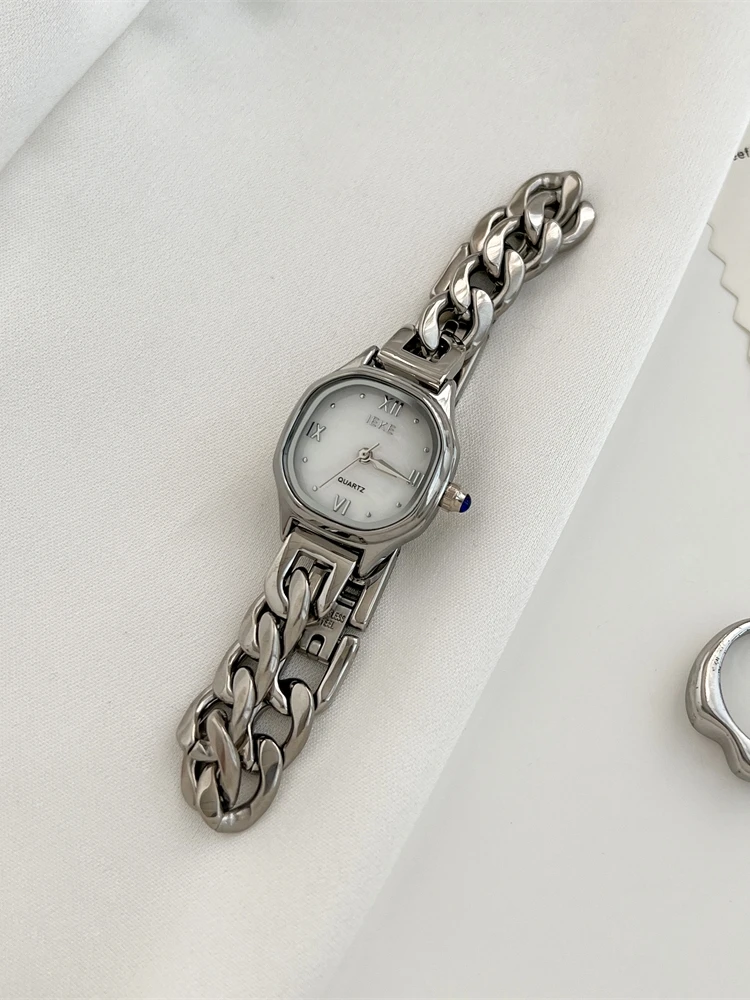 

Elegant Wristwatch, Small Square Dial Women'S Bracelet Watch, Women'S Luxury High-End Watch, Women'S Trendy Watch.