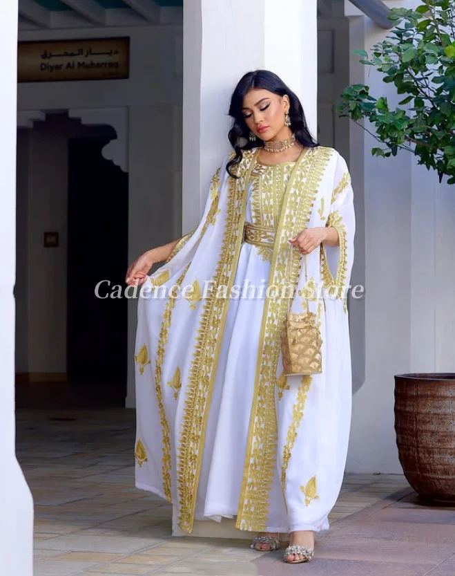 Customized  Traditional Women's Two Piece Gowns Arab Prom Dresses Luxury Gold Lace Appliques Dubai Evening Party Dresses