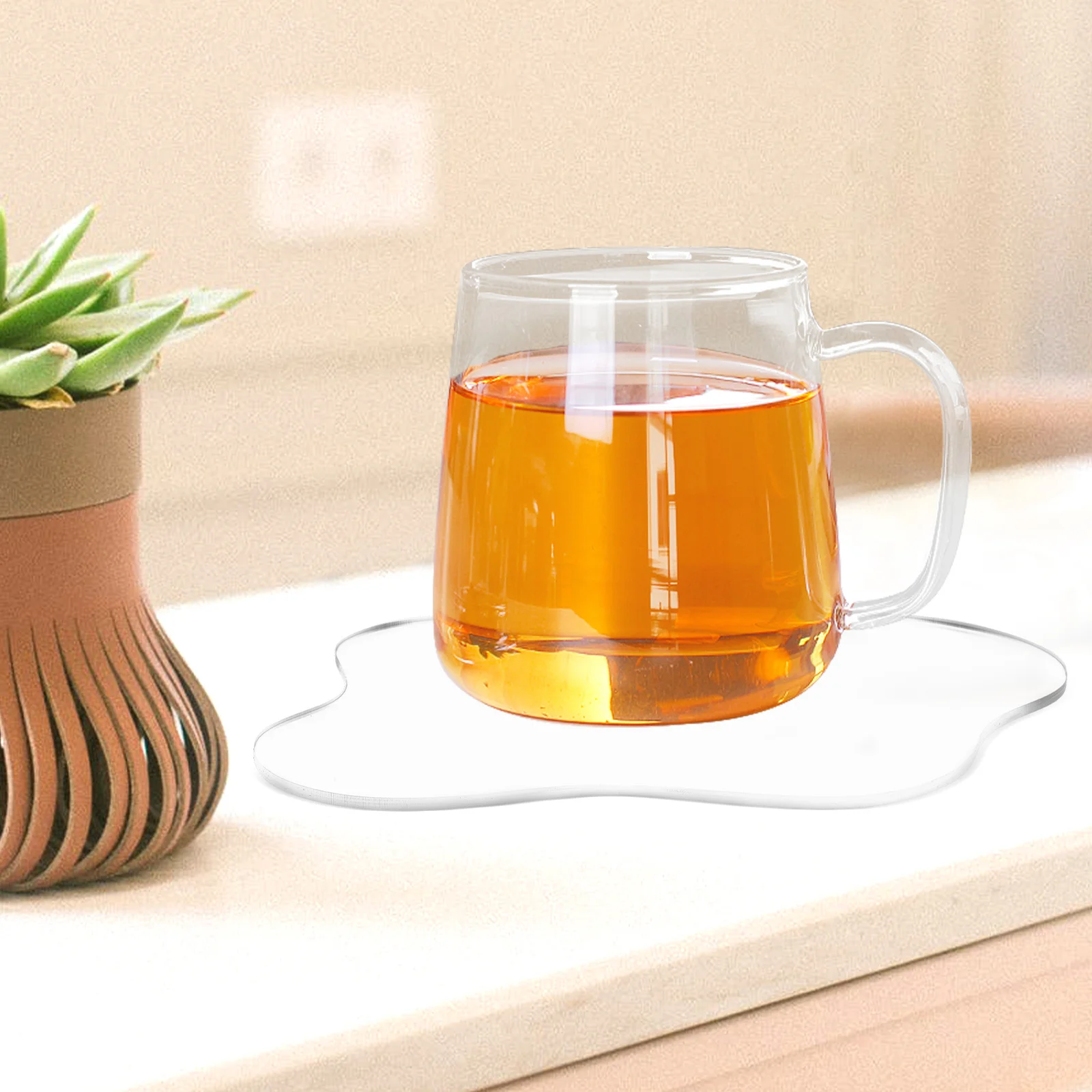 

2Pcs Acrylic Irregular Coasters Cloud Shape Transparent Cup Mats Elegant Table Decor Antiskid Coffee Mug Holders