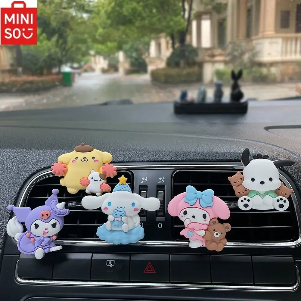 

MINISO Sanrio Family HelloKitty Car Cartoon Aromatherapy Ornaments Kawaii Kuromi Cinnamon Dog Air Conditioning Outlet Ornaments