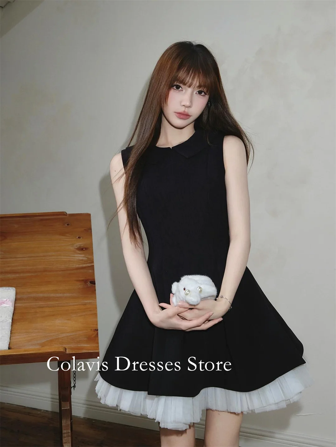 

2025 Customized O-Neck Sleeveless Black A-Line Crepe Prom Dresses Evening Dress Women Evening Gowns Formal Party Dress