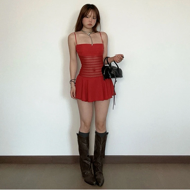 ชุดเดรสผู้หญิงสำหรับวันหยุดฤดูใบไม้ร่วงและฤดูหนาว แขนยาวพองๆ ทรงเค้ก จับจีบระบายหลายชั้น จับจีบแบบมือ