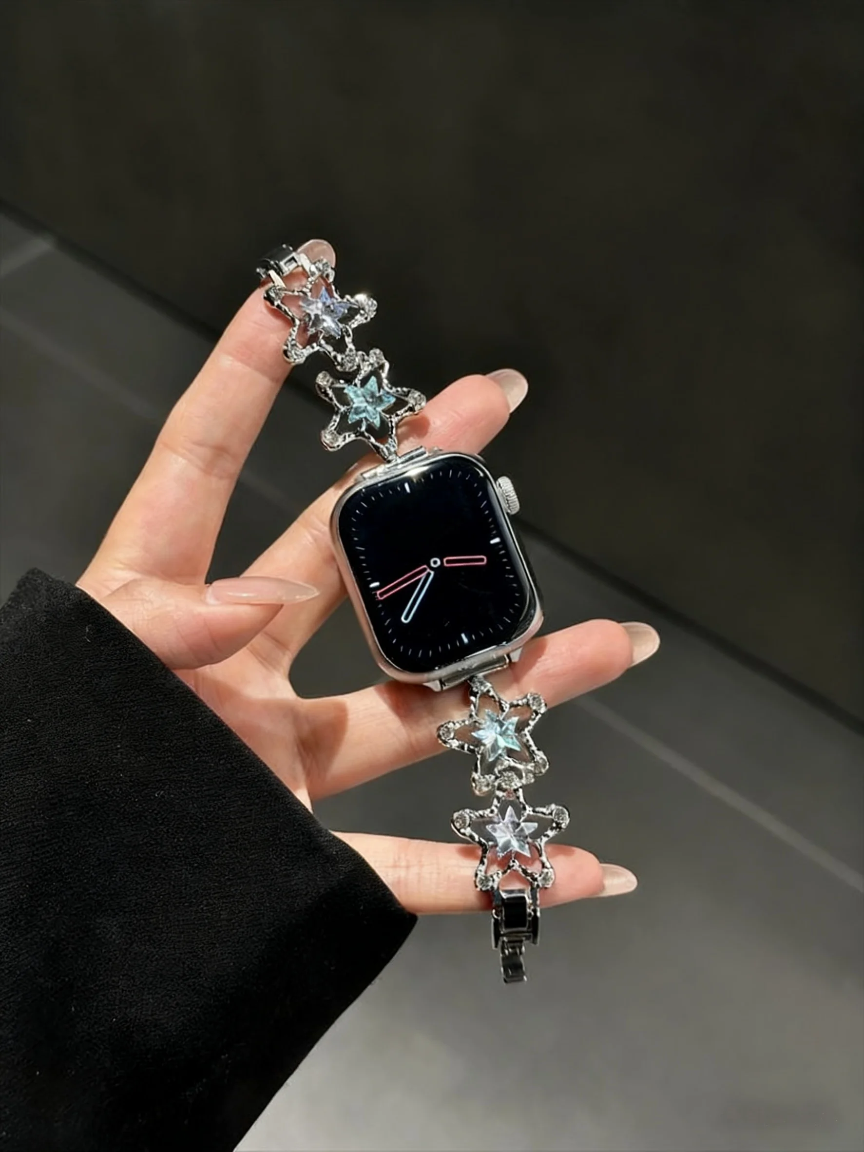 

Compatible with iWatch strap 38mm 40mm 41mm 42mm 44mm 45mm 49mm color diamond hollow star fashion strap