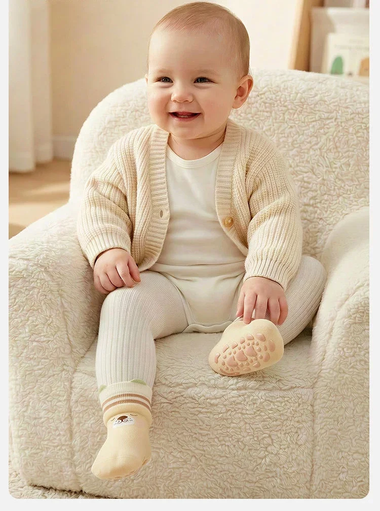 3/6 Paar Baby-Anti-Rutsch-Bodensocken mit Streifenmuster, niedliche Cartoon-Motive, weiche Baumwollsocken für den Innenbereich, Kindersocken zum Laufen. – Detail 5
