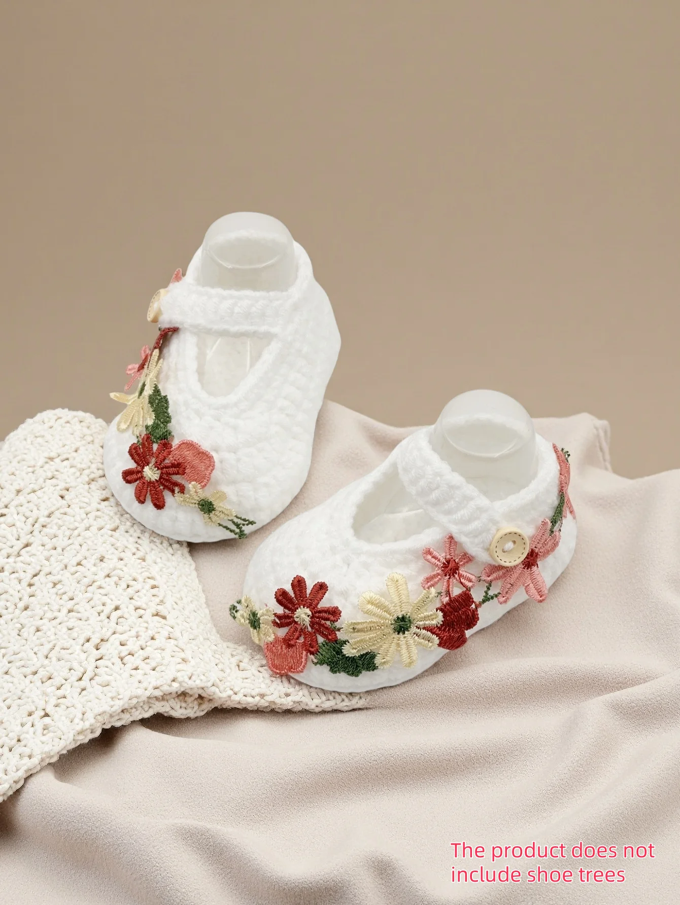 

1 пара пинетков с цветочной вышивкой для маленьких девочек, белые мягкие тапочки Мэри Джейн с розовыми и красными цветами, детская обувь для первых ходунков