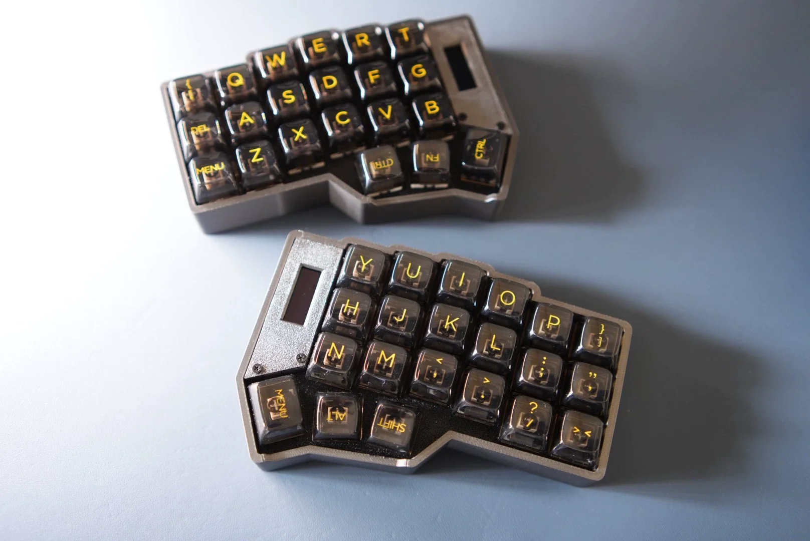 Klawiatura Split Przewodowa/Dual Mode z Ekranem Druk 3D Klawiatura Mechaniczna Hot Swap rp2040 / nrf52840 PC Gamer Custom