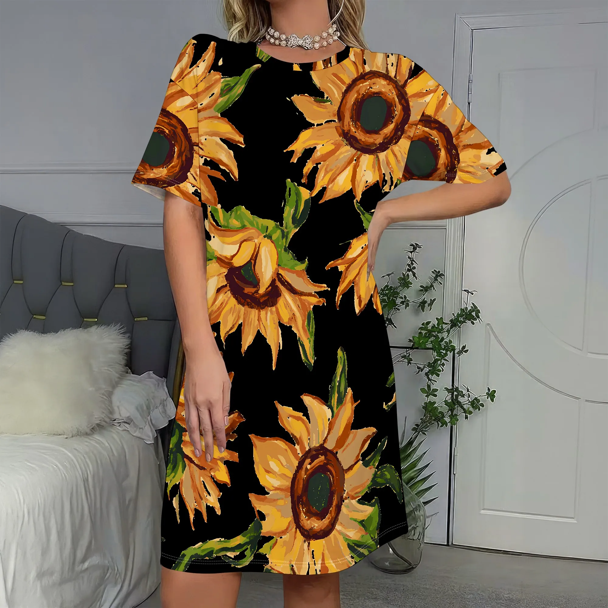 

Sunflower Print, Short Sleeve Dress, Casual Tunic Dress, Floral Summer Dress, Beach Vacation Wear, S-2XL