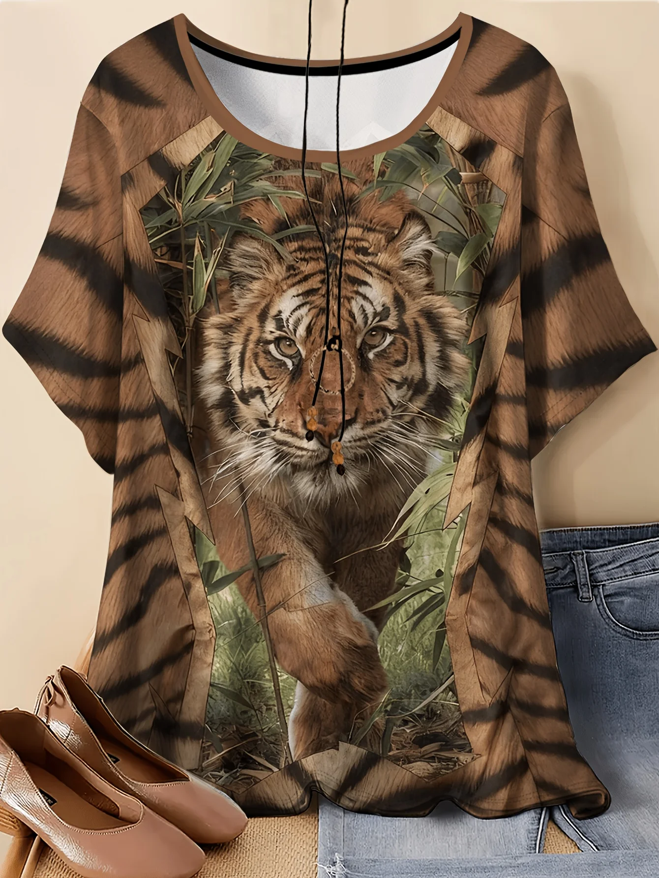 Women Crew Neck Short Sleeve T‑Shirt, 3D Realistic Tiger In Jungle Tiger‑Stripe Spliced Wildlife Graphic Casual Tee