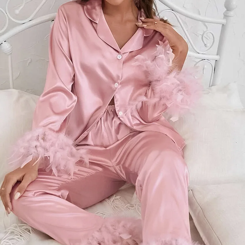 

2025 Autumn Ice Silk Pajamas Fashion Ostrich Feather Shirt Trousers Loose Two-piece Feather Home Clothes Women