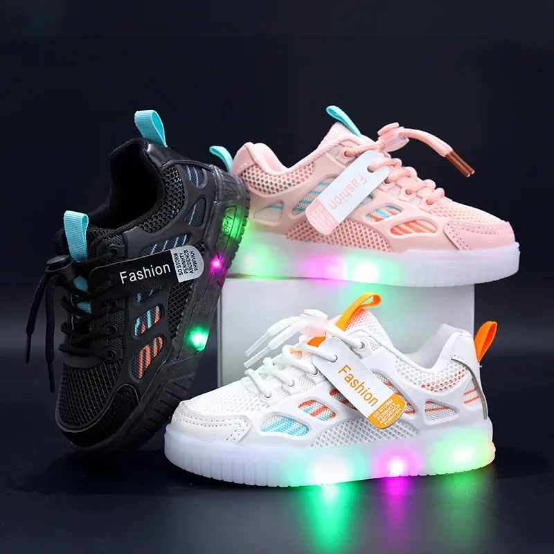 Children's LED Light Shoes 2024 Summer Children's Mesh Breathable Sports Shoes Boys and Girls' Luminous Casual Running Shoes