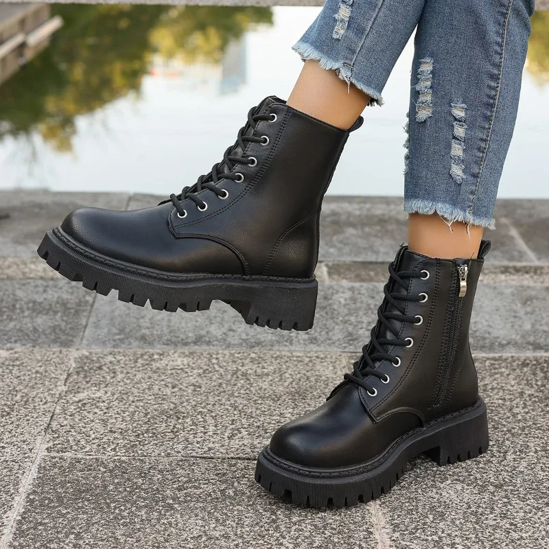 جديد 2025 شتاء ناعم جديد عصري وبسيط الأكثر مبيعًا ملابس مريحة للنساء كلاسيكية متوسطة الجودة أحذية عصرية قصيرة دافئة #2