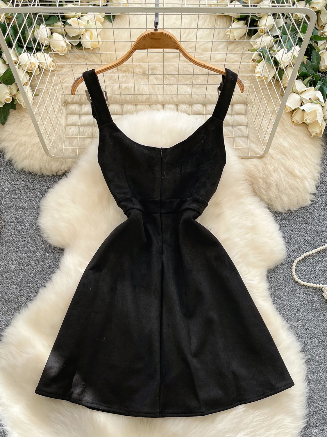 Vestido Sem Mangas com Estilo Retrô para Mulheres, Roupa de Outono, Camadas, Saia  de Camurça com Fivela de Metal, Vestid...