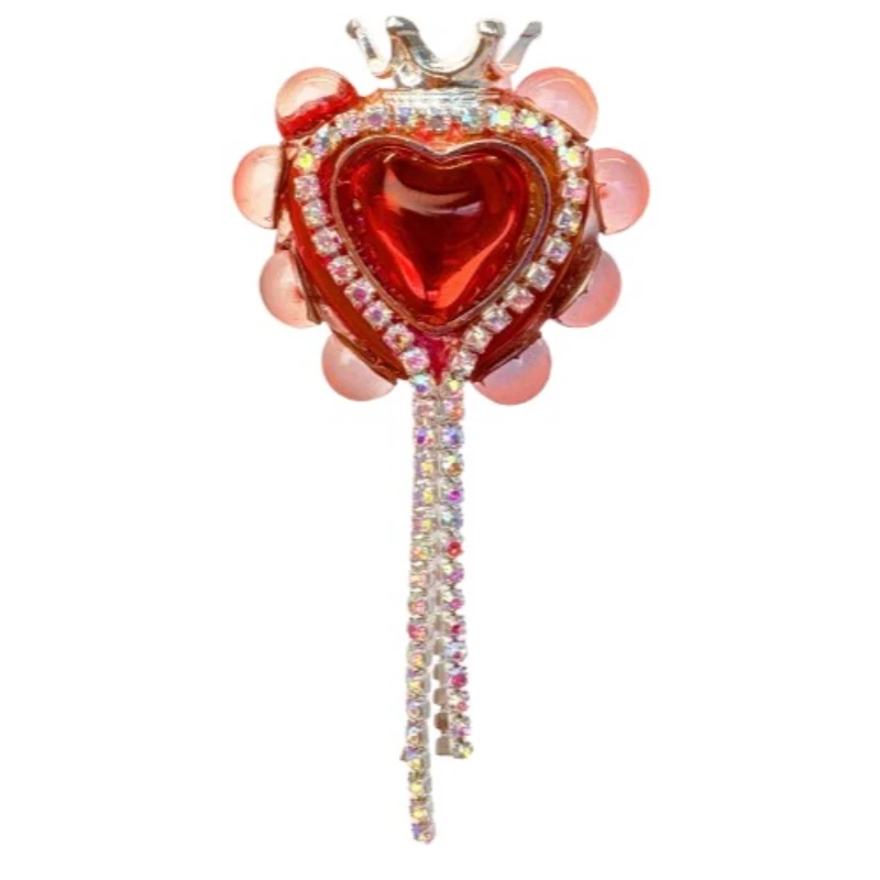 

Бусины своими руками из смолы в форме сердца с декором в виде мини-короны, вставками со стразами и кисточками | 10шт/уп